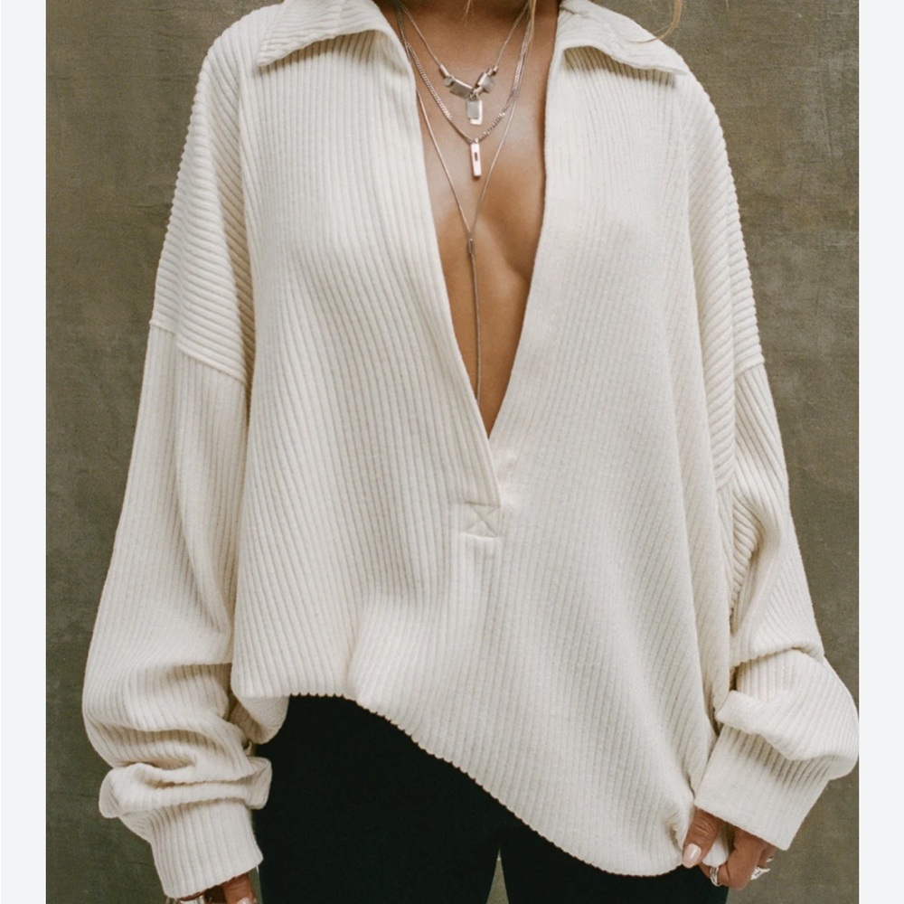 Women's Cream Ribbed V-Neck Top